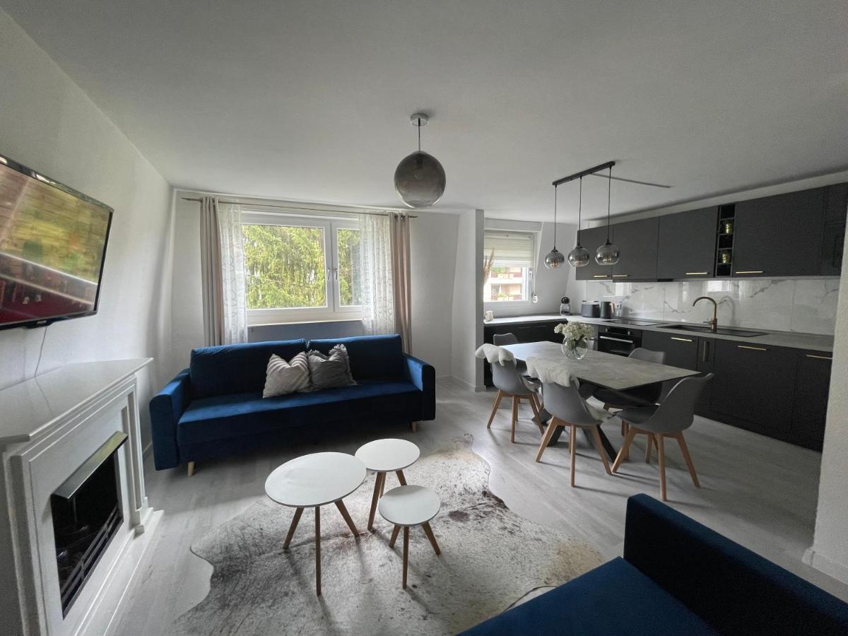 Luxus Apartment Am Fremersberg - Zentral - Mit Sauna & Badewanne Baden-Baden Buitenkant foto
