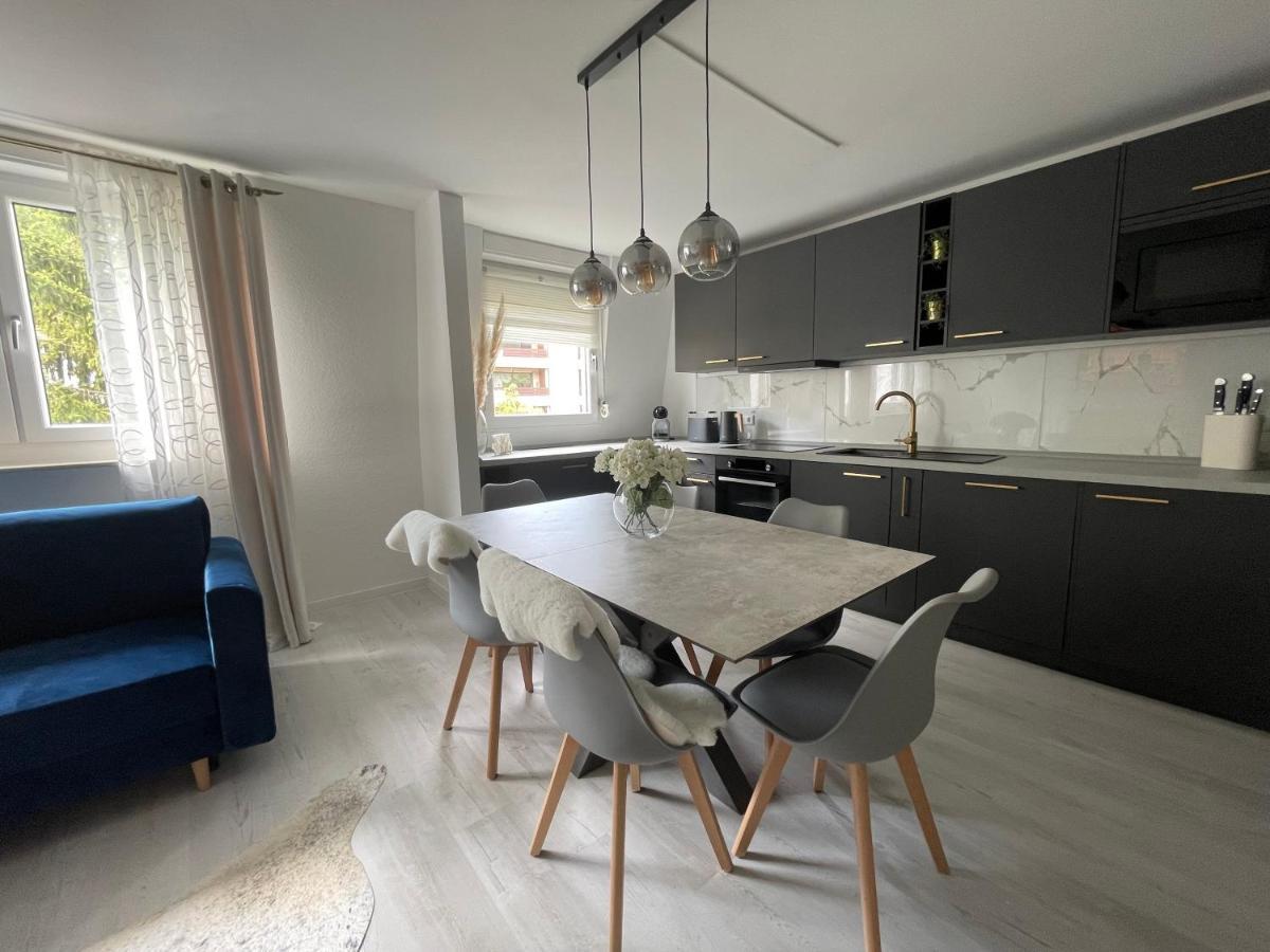 Luxus Apartment Am Fremersberg - Zentral - Mit Sauna & Badewanne Baden-Baden Buitenkant foto